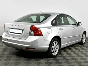 Volvo S40