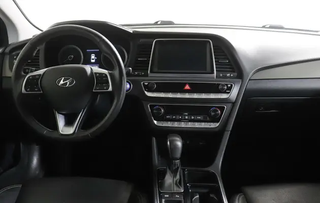Hyundai Sonata, фото №11