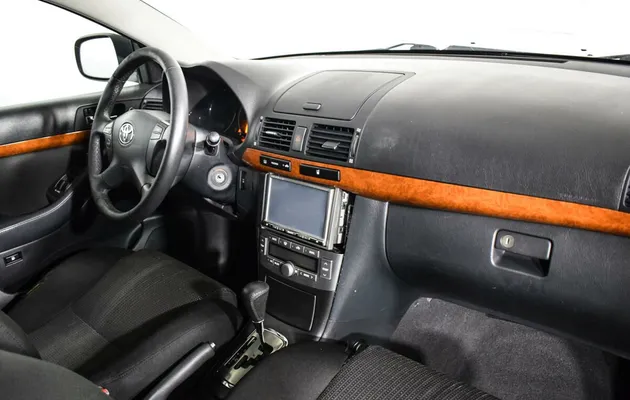 Toyota Avensis, фото №4