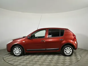 Renault SANDERO