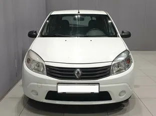 Renault SANDERO