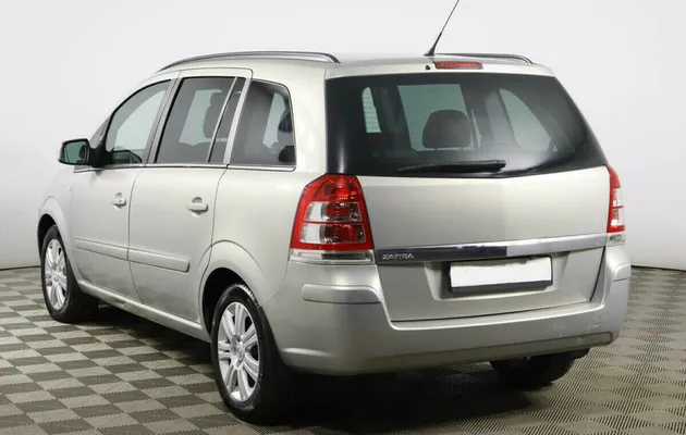 Opel Zafira B Рестайлинг, фото №3