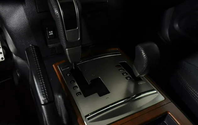 Mitsubishi Pajero IV, фото №12