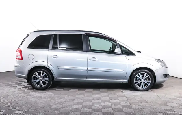 Opel Zafira, фото №4