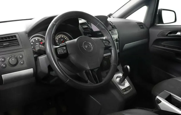 Opel Zafira B Рестайлинг, фото №8