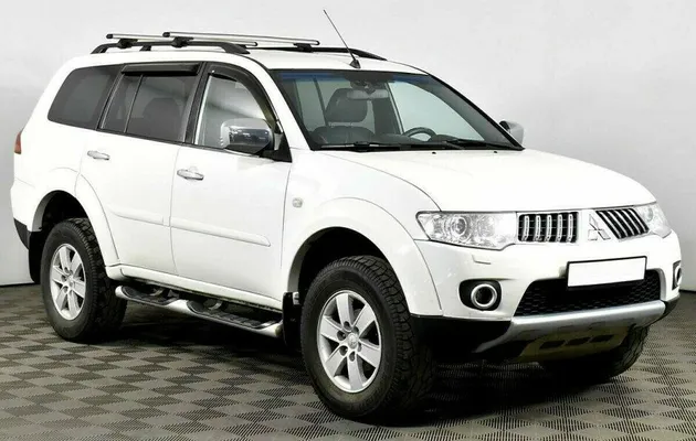 Mitsubishi Pajero Sport 3.0 Автомат, фото №2