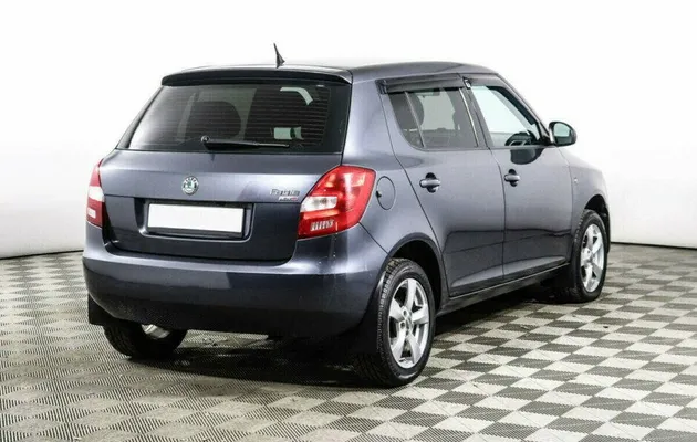 Skoda Fabia 1.6 Автомат, фото №3