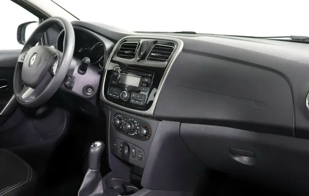 Renault Logan II, фото №7