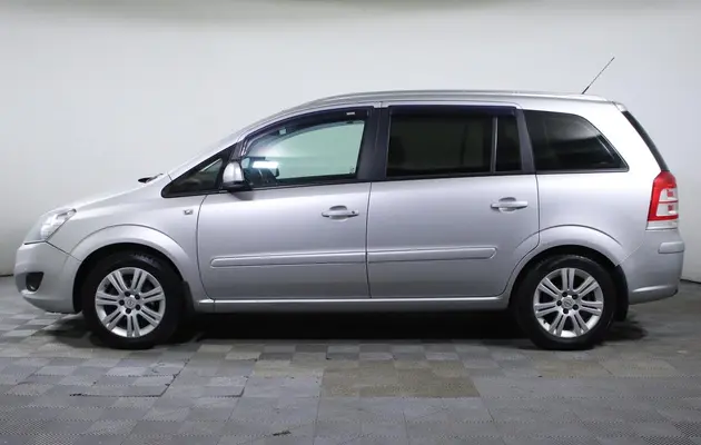 Opel Zafira, фото №8