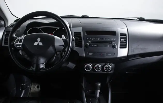 Mitsubishi Outlander, фото №12