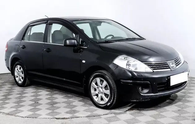Nissan Tiida, фото №5