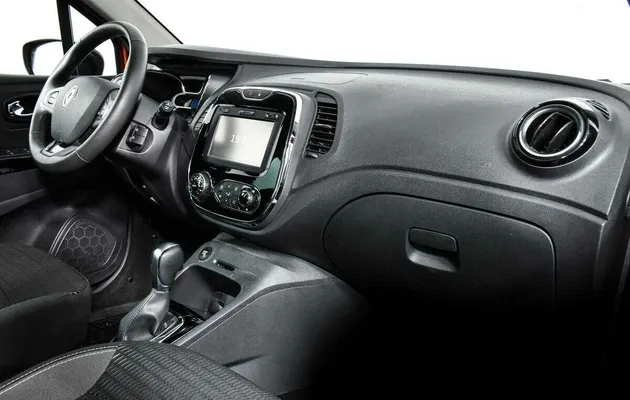 Renault kaptur мкпп 2017 с пробегом 58 760 км, фото №6