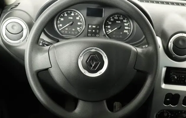 Renault Logan, фото №9