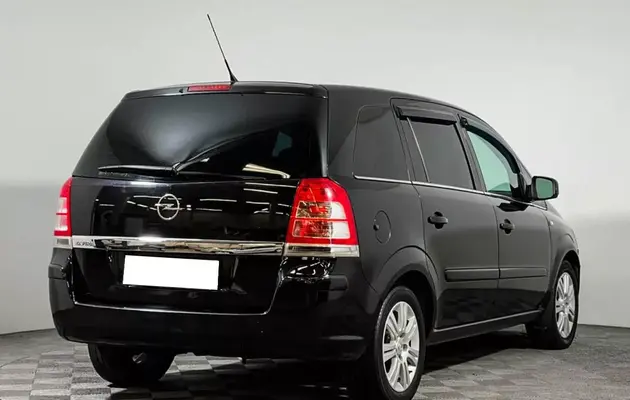 Opel Zafira, фото №5