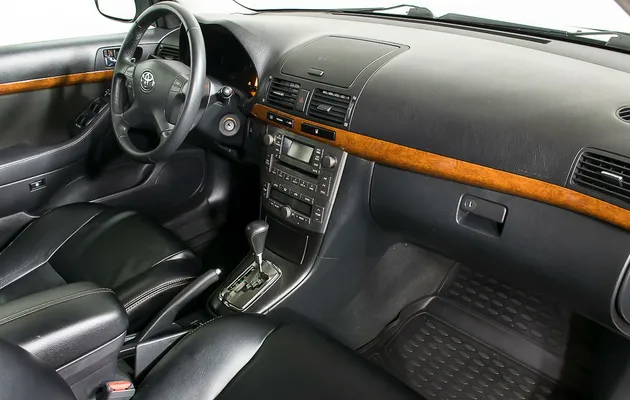 Toyota Avensis, фото №5