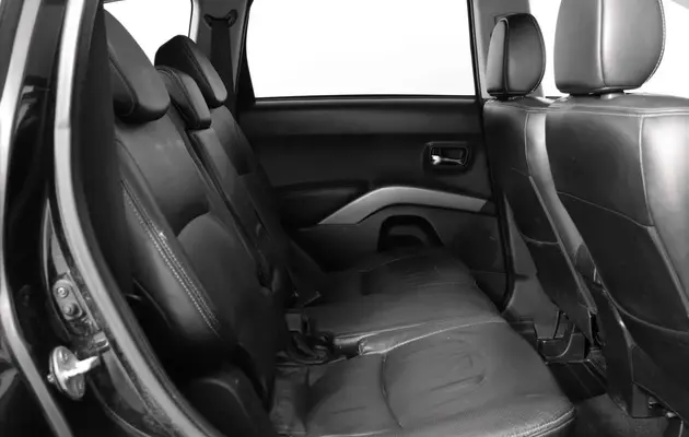 Mitsubishi Outlander, фото №11