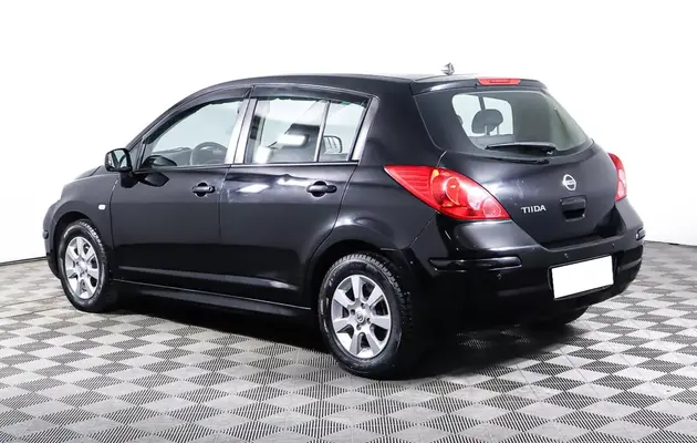 Nissan Tiida, фото №7