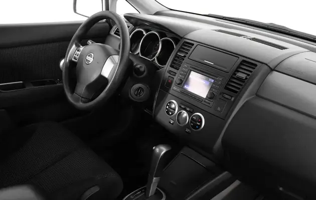 Nissan Tiida, фото №7