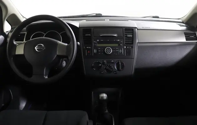 Nissan Tiida, фото №12