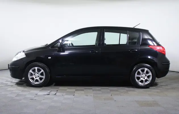 Nissan Tiida, фото №8
