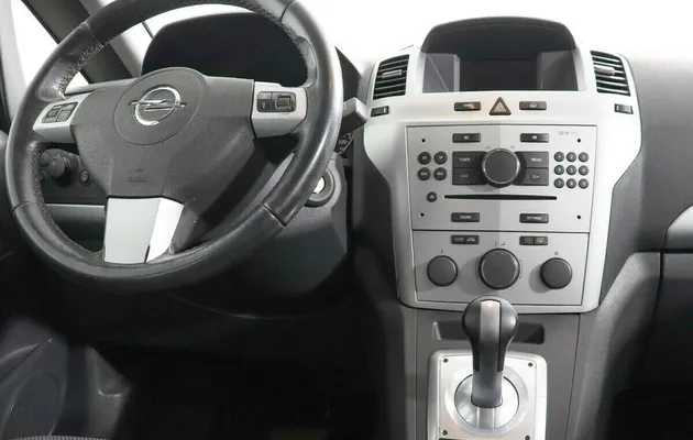 Opel Zafira B Рестайлинг, фото №6