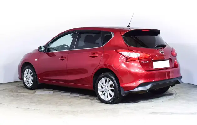 Nissan Tiida, фото №7
