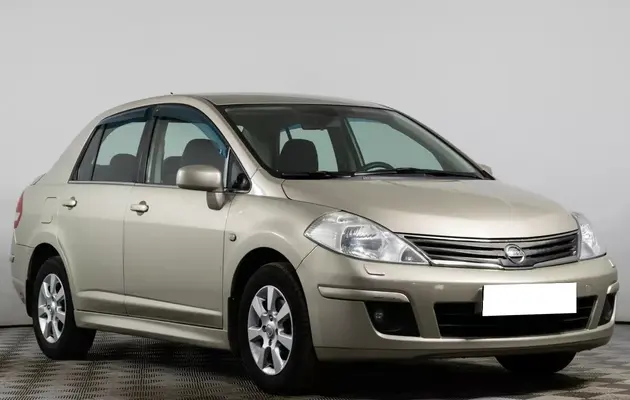 Nissan Tiida, фото №3