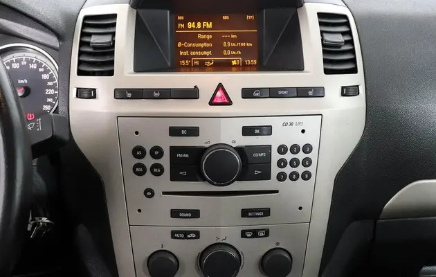 Opel Zafira, фото №11