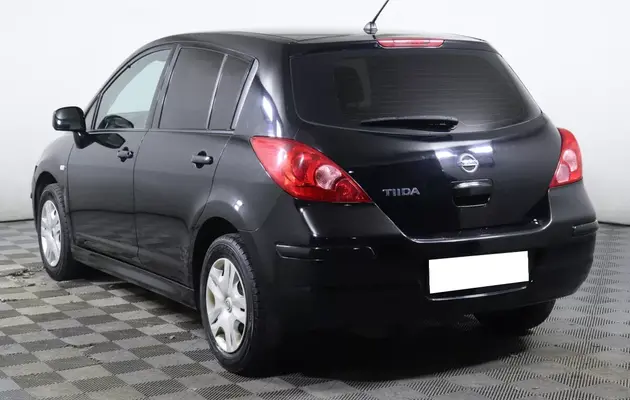 Nissan Tiida, фото №7