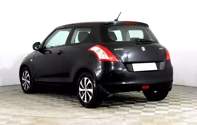 Suzuki Swift, фото №7