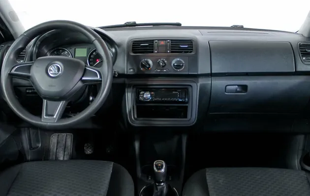 Skoda Fabia II Рестайлинг, фото №5