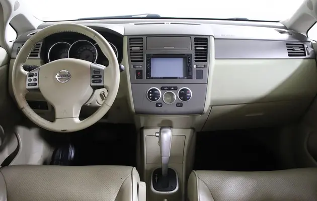 Nissan Tiida, фото №12