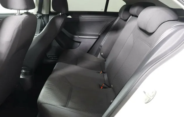 Volkswagen Jetta VI, фото №9