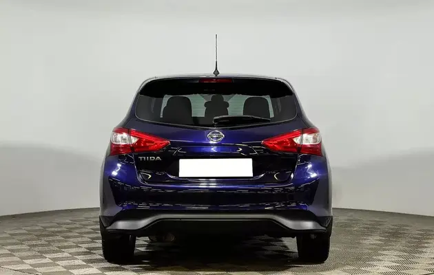 Nissan Tiida, фото №6