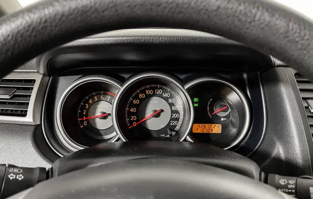 Nissan Tiida, фото №11