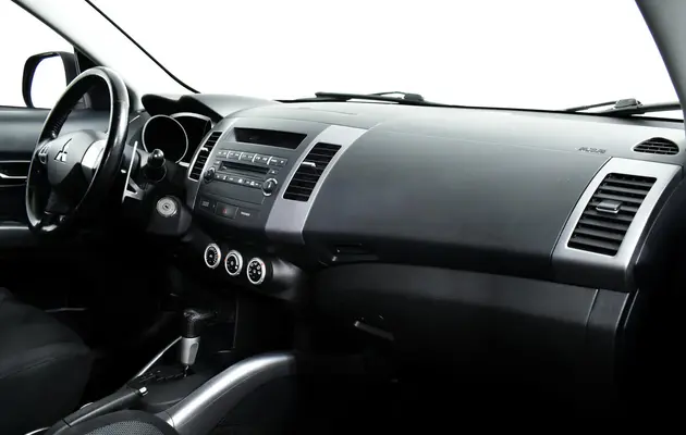 Mitsubishi Outlander, фото №9