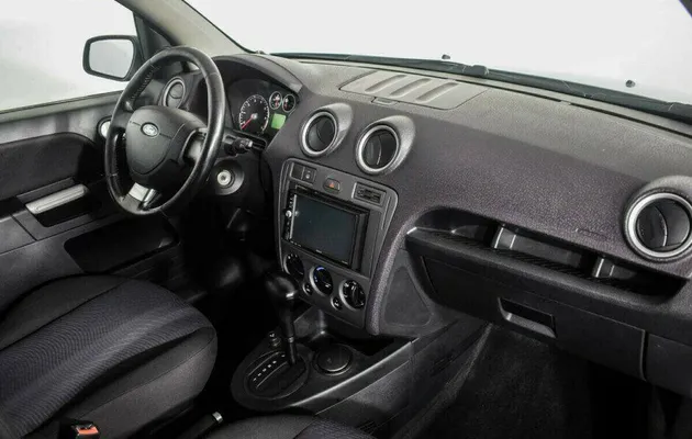 Ford Fusion 1.6 Автомат, фото №5
