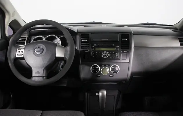 Nissan Tiida, фото №12