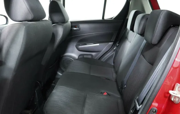 Suzuki Swift III, фото №9