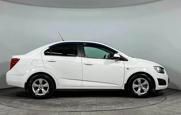 Chevrolet Aveo, фото №4