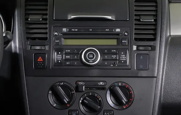 Nissan Tiida, фото №13