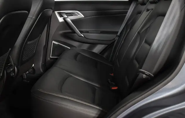Geely Atlas, фото №10