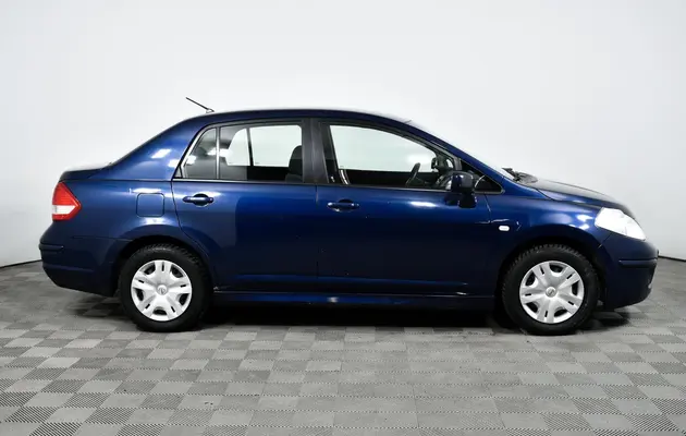 Nissan Tiida, фото №4