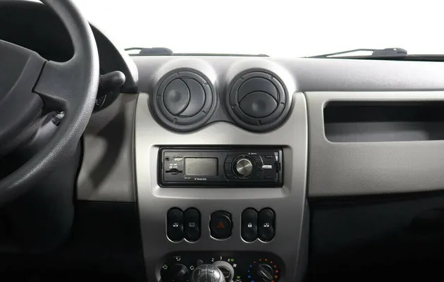 Renault Logan I Рестайлинг, фото №5