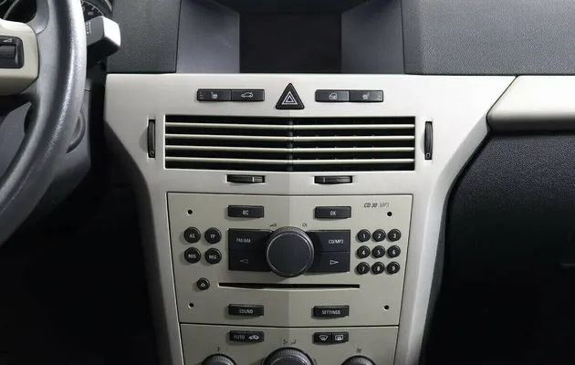 Opel Astra H Рестайлинг, фото №5