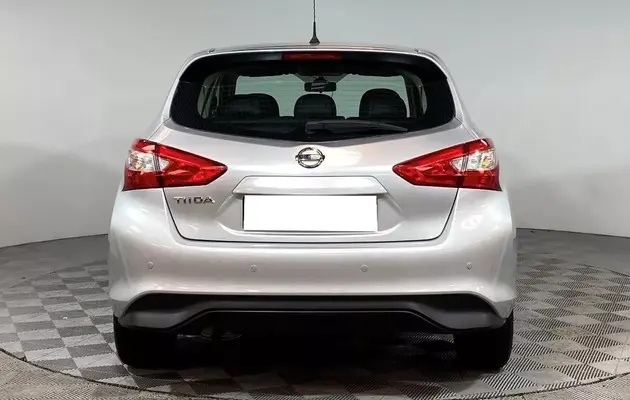 Nissan Tiida, фото №6