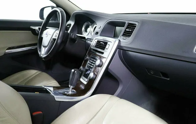 Volvo S60 1.6 Робот, фото №5