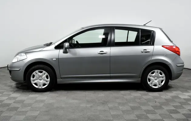 Nissan Tiida, фото №8