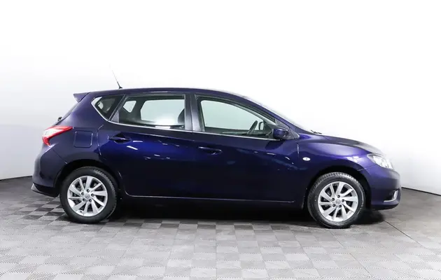 Nissan Tiida, фото №4