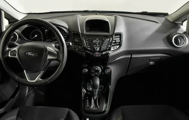 Ford Fiesta Mk6 Рестайлинг, фото №7